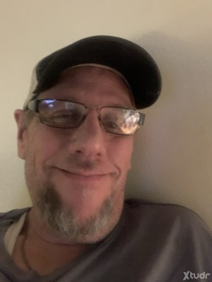 Xtudr - Kevdong: Peeps that are into jacking off to porno’s, edging, BJ’s, PnP , Big Tits/Hairy, giving/Receiving, Big dicks, Oral Top here ...