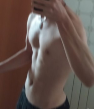 Xtudr - Sumiso-guarro: Algún amo que sea super cerdo y guarro que me obligue a hacerle guarradas y me trate como una puta, sin límites, me e...