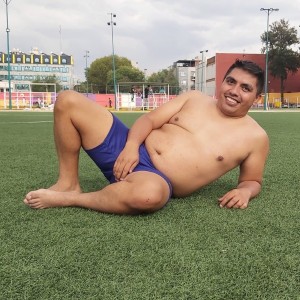 Xtudr - Pasivo_Masoquista: Puedo ser tu juguete para torturas con pinzas, azotes, golpes, sexo rudo, ballbusting, gutpunching, cera, electro...