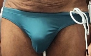 Xtudr - Pasivovicio42: 165, 58 kg, moreno, piercing en pezones, vello, buen mamador, buen culo tragón. 
Fist, dildos, puño,lluvia dorada, la...
