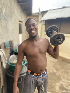 Xtudr - SuckStrongDick9: I am looking for slaves to break into a mindless state You do as I say no questions asked because I am your nerdy b...