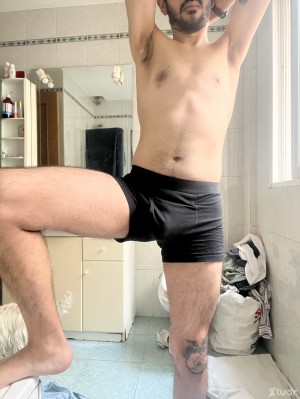Xtudr - MadPlayer: 25 years old; 50 kg; 1.63 m
Little experience, but willing to learn and have fun, always with protection.