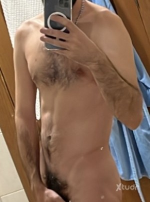 Xtudr - docil_: Looking for dominant man/submissive man relationship.