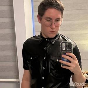 Xtudr - subalex: I'm a kinky boy looking and exploring this lifestyle 