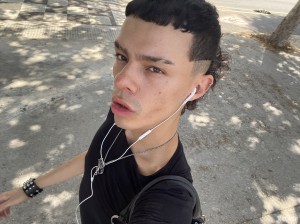 Xtudr - Bryankink: I'm looking for people who want to have a good time, with any type of role, fetish, or sexual desire/fantasy, write to me...
