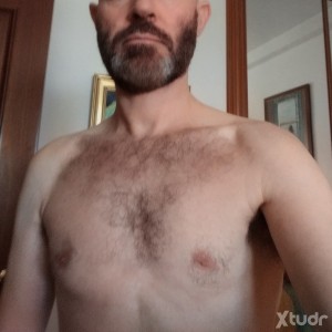 Xtudr - Sub73: Soy un tío más sumiso que esclavo que busca satisfacer y dejarse llevar por dom macho.
