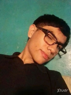 Xtudr - Manukienmas: Submissive and very compliant