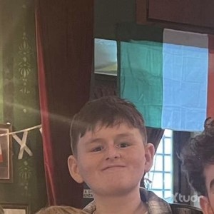 Xtudr - idlj8brb: Nuevo en el rollo gay buscando a alguien para iniciarme