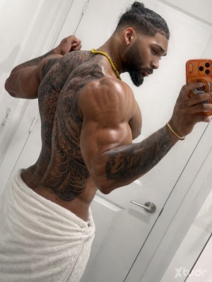 Xtudr - Gaintmaster: 
Confident, commanding, and unapologetic. I value respect, loyalty, discipline, and clear boundaries. If you’re looking...