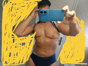 Xtudr - Iñigo: Tall masculine guy. Muscular athletic gym body, 46 years old but very youthful, handsome, discreet, sympathetic and pleasant.