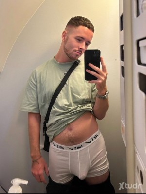 Xtudr - cashmasterAdam: Alpha Adam
@cashmasterAdam 
+18 | DOMINANT IRISH ALPHA 👑 | FINDOM 💸
SEND ➡️ SERVE ✋ OBEY ⛓️
Sneakers 👟 | Feet 👣 | So...
