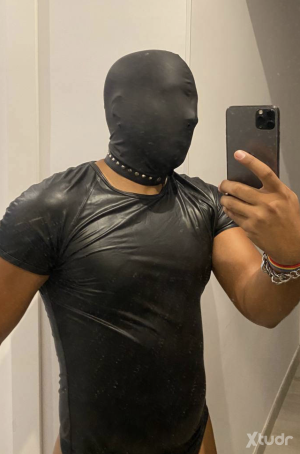 Xtudr - Leo85: Leather, bondage, masks, rubber, puppy play... With a desire to go trying.
