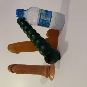 Xtudr - FOLLAMEASAKO2204: I'm looking for thin tops without hair who want to play and abuse my ass. Here with dildos and poppers... Good vib...