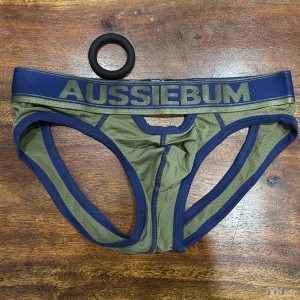 Xtudr - Michelcream: Perverted onlookers