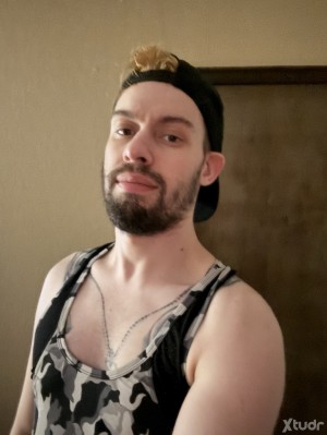 Xtudr - kincaid: 50/50 Vers, switch. I can be insatiable and a very fun influence. Not always the best at responding. Have explored a lot, a...