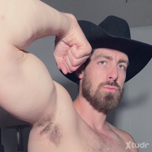 Xtudr - sexybear67: Open minded buscando un buen amigo sexual para divertirse