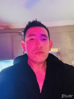 Xtudr - CloudyGuy713: Buscando chicos kinky y de mente abierta