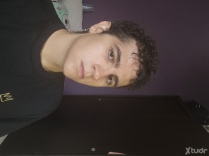 Xtudr - Zos: Busco un amo a quien servir en todo lo que él desee. Me gusta dar masajes de pies 