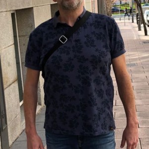 Xtudr - Lamon39: Mature, bottom, submissive, not slave. Shy at first.
Suck you on my knees, no rush, up to the balls. Kiss you, lick your ar...