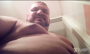 Xtudr - GordoCerdo: Masculino, 50 años, aspecto hetero.
Buscando tíos que me dejen usarles, y de vez en cuando alguno que me use a mí. Tambi...