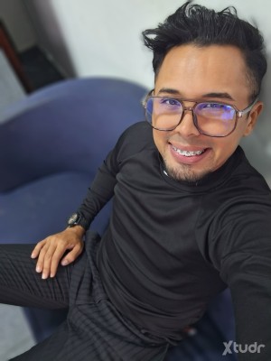 Xtudr - Sumisofranchs: Happy and obedient