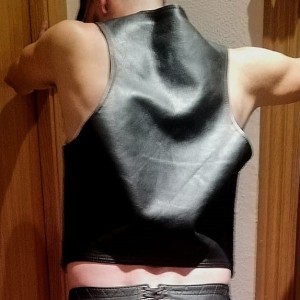 Xtudr - kinkyguy: Buscando tios para conectar, explorar y encontrar una buena vibración para practicar BDSM en confianza. Buscando experime...