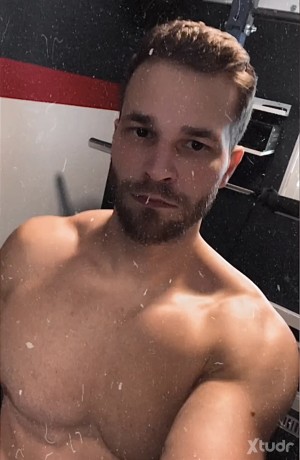 Xtudr - gbn5r94j: In an open relationship looking for FwB. Hope to find people local, 20min or less from Middle River. 
Mainly into oral n j...