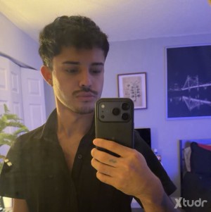 Xtudr - iai9hhf6: 23 
Single 
I ❤️gen people 