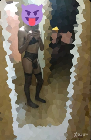 Xtudr - SissyNueva: Newbie, I'm looking to be converted into a sissy, talk to me and let's get to know each other.