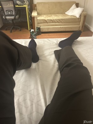 Xtudr - DomTall: Amo de 1 perrita en busca de más para tenerlas a mis pies sirviendome y adorando cómo me lo merezco 