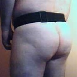 Xtudr - samoss: Submissive man in training, of pleasant appearance on the street, well-groomed body, little hair.