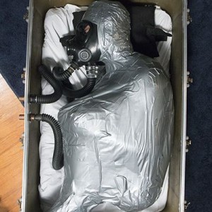 Xtudr - momificado: I'm a submissive non-gay man who primarily seeks bondage sessions and especially mummification with industrial film and ...