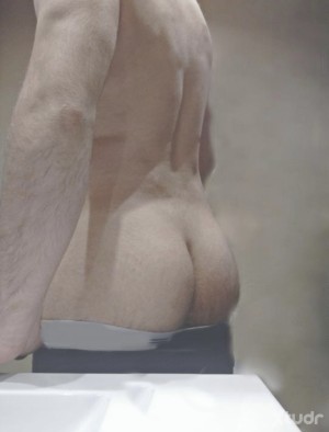 Xtudr - akko: I'm into big dudes and cocky guys. No scat or blood.