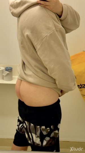 Xtudr - Dirtyass95: 🇸🇪 Swedish kinky into dirty ass, scat, piss and fisting 💩💦 Looking for people around the same age 😈