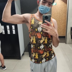 Xtudr - kitsune07: Mis horarios solo me dejan moverme los sábados para poder salir y vernos.
Antes de llegar insultando y exigiendo un salud...