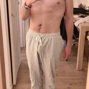 Xtudr - mamoncerdo34: I'm looking for a damn sweaty bastard who makes me lick his feet and armpits, who forces me to swallow his urine and l...