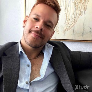 Xtudr - Carlos9272: I'm Carlos by name I'm looking for Mr. Right.