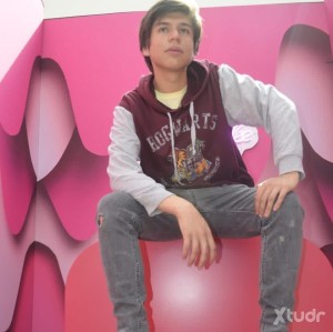 Xtudr - Rodrigo_tv: I'm looking for sex, no matter the age, as long as you can last in sex, that's all I need, I'd like to experience love b...
