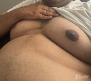 Xtudr - Polaryz8: I'm looking for a master who will use me and treat me with affection, nothing about hygiene or violence.