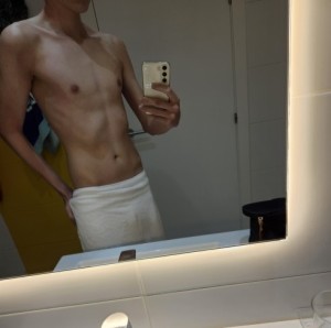 Xtudr - chicojvn: I'm a young guy without experience but with a lot of desire for a dominant man to train and convert me.