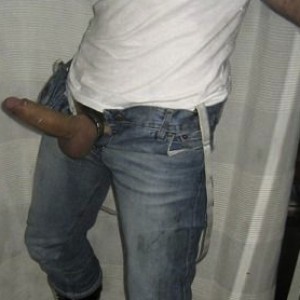 Xtudr - RUBEN_decide: Dominant bastard, I have my own harem that I manage at my whim. My dogs obey me and please me. I decide with whom, whe...