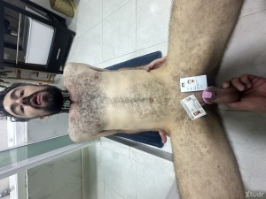 Xtudr - AmoLeafar: I'm a Dominant man, with several years of experience in the BDSM world.
The use of chastity on my submissives is essentia...