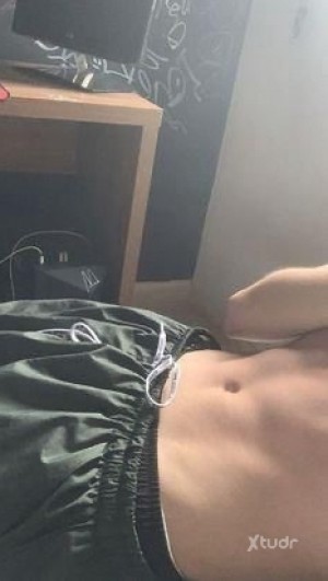 Xtudr - Mike_55: Pasivo/Bottom 
Searching for a man who can please me 