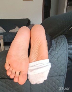 Xtudr - CanaryFeetDom: 