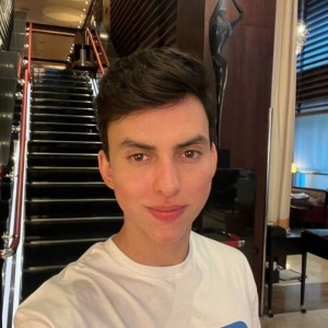 Xtudr - Zachary98: I am an obedient boy that is searching for an Older Experienced Dad to build me emotionally, spiritually, mentally. I am ...