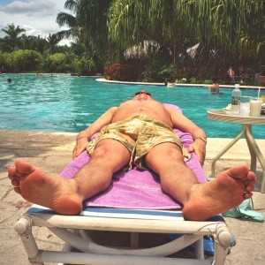 Xtudr - Yo4567: I'm looking for submissive men to humiliate with my footwear and feet. I enjoy the degradation of the submissive man.