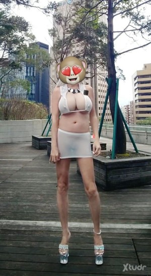 Xtudr - NataliacrossdresserXamoMaduro: Busco amo maduro. 
Soy chico me visto de nena en la intimidad . 
No tengo pluma .
Me encanta vestirme...