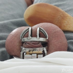 Xtudr - Follable: I've recently discovered the pleasure of being a bottom, with a heterosexual life and a good dick, interested in trying su...