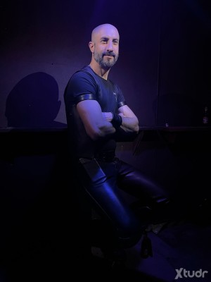 Xtudr - Leathermasterdom: I sell worn socks: ask for more info
I sell rubber mask for dominant man: ask for more info
