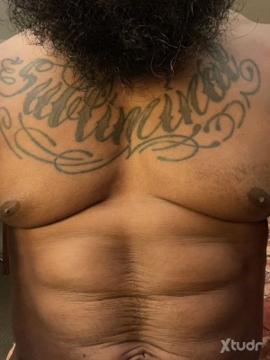 Xtudr - Masseur: I’m here to promote my Business Healing Handz Holistic Wellness. I provide healing sessions (something like a massage but b...